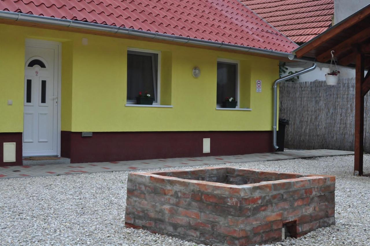 Csongradi Vendegvaro Apartmanok, Szarka Haz Dış mekan fotoğraf