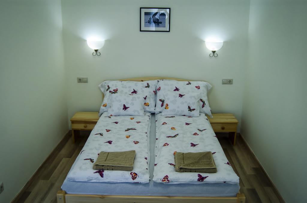 Csongradi Vendegvaro Apartmanok, Szarka Haz Dış mekan fotoğraf