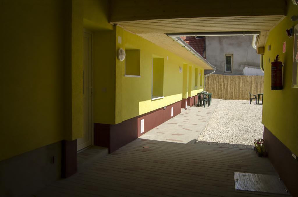 Csongradi Vendegvaro Apartmanok, Szarka Haz Dış mekan fotoğraf