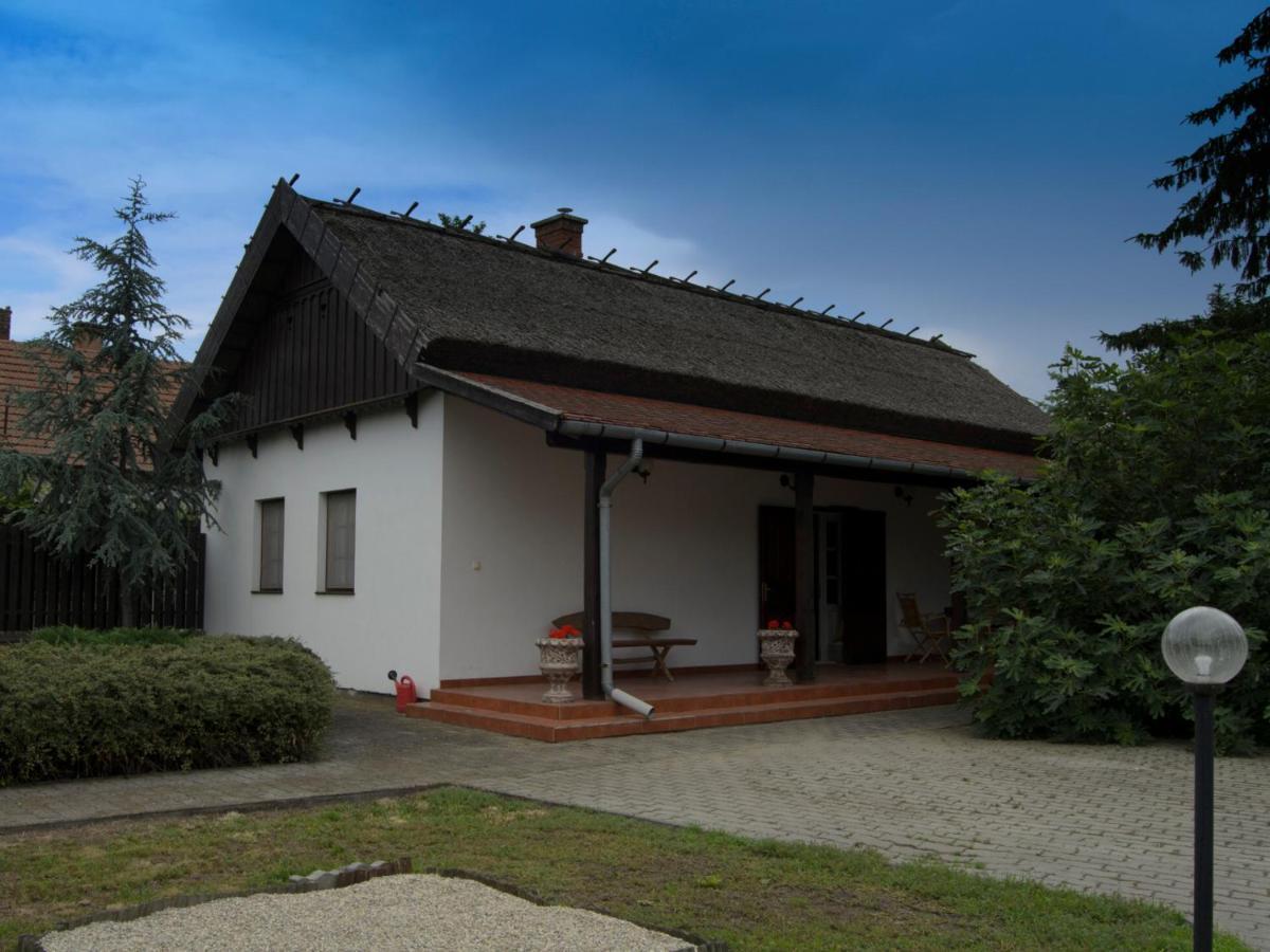 Csongradi Vendegvaro Apartmanok, Szarka Haz Dış mekan fotoğraf